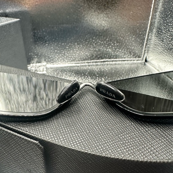 New PRADA PR 2 Women's Irregular Sunglasses - Black/Gray - Picture 7 of 9